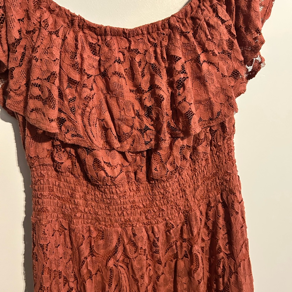 Shyanne High Low Lace Dress - Picture 4 of 7